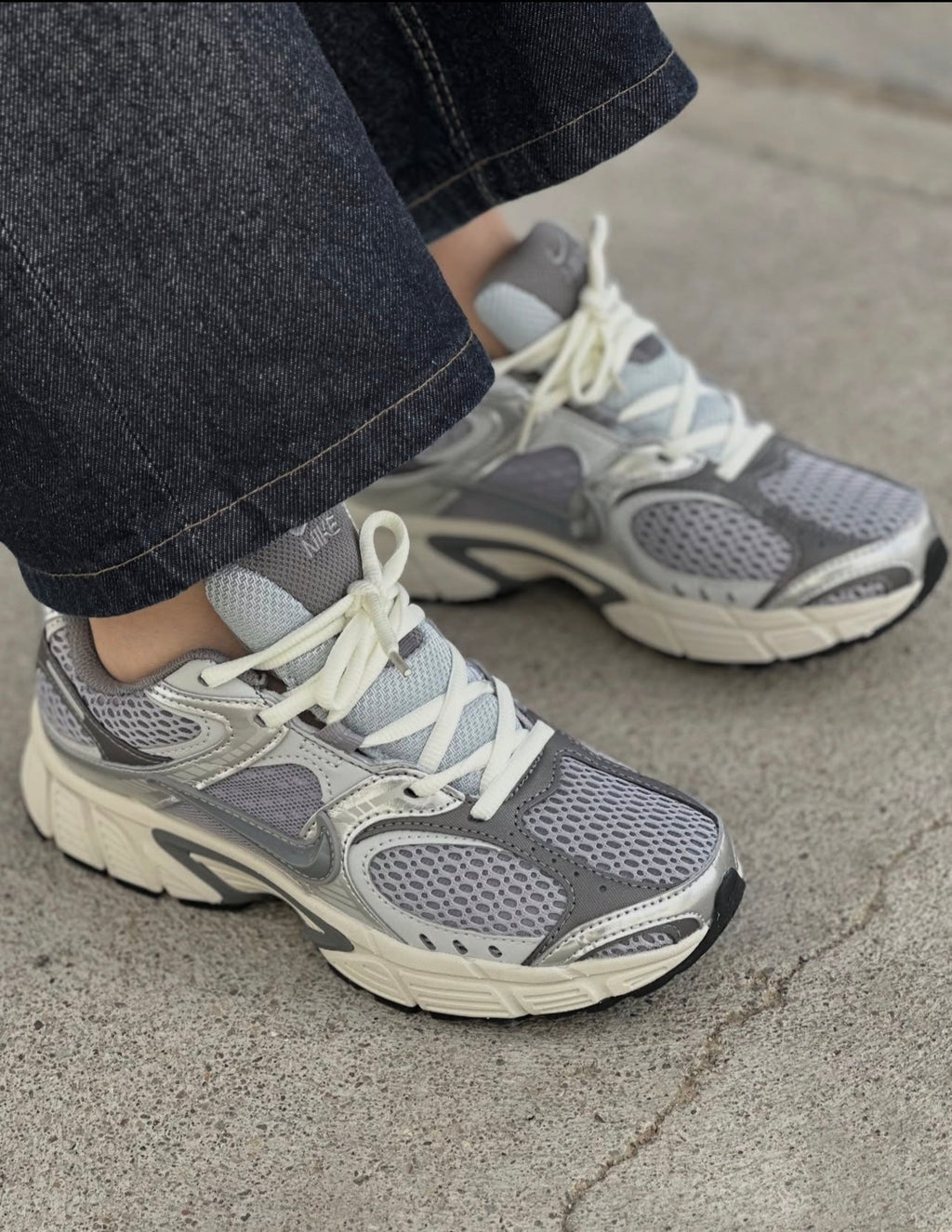 Nike V5 RNR Cement Grey