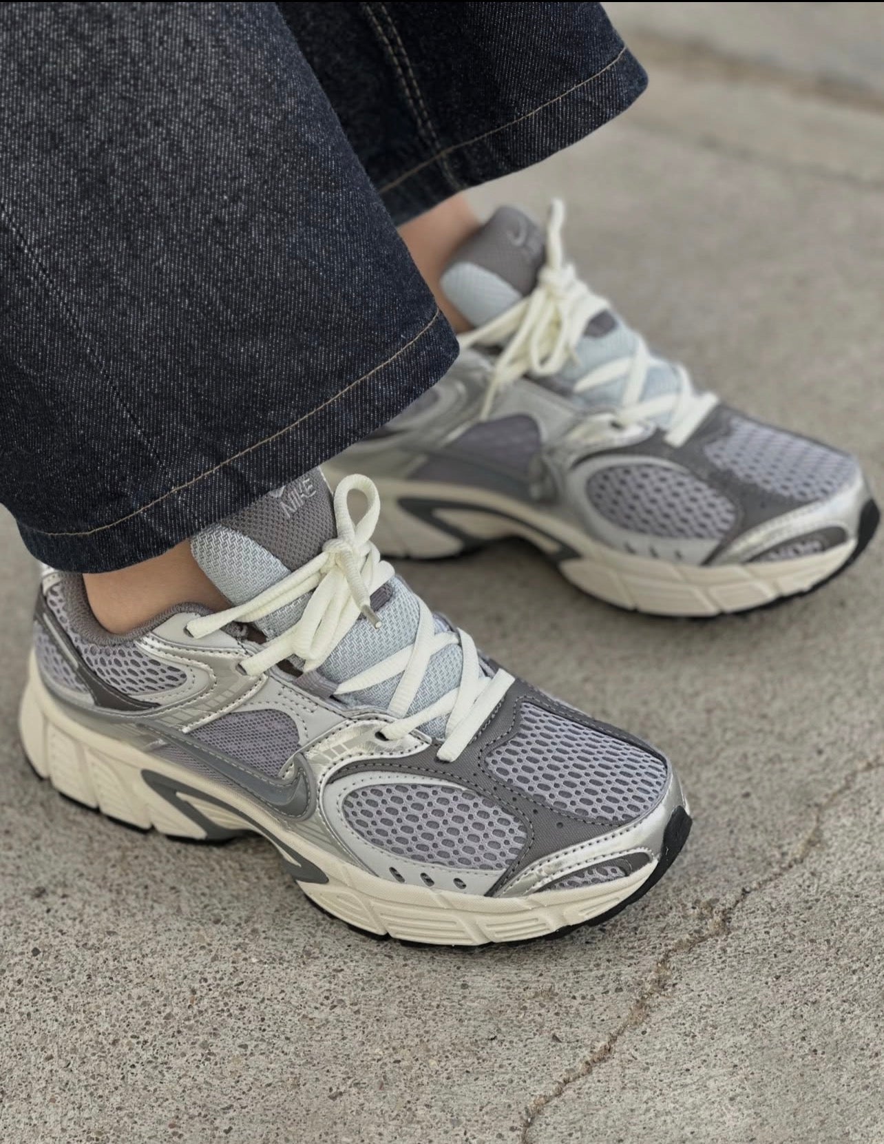Nike V5 RNR Cement Grey