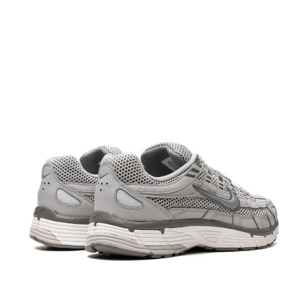 Nike P6000