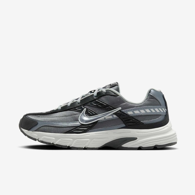 Nike Initiator