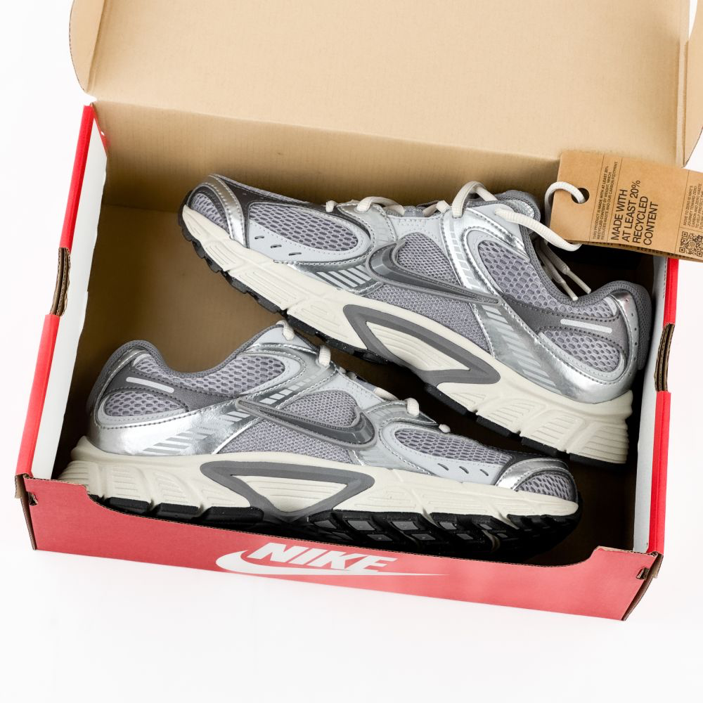 Nike V5 RNR Cement Grey