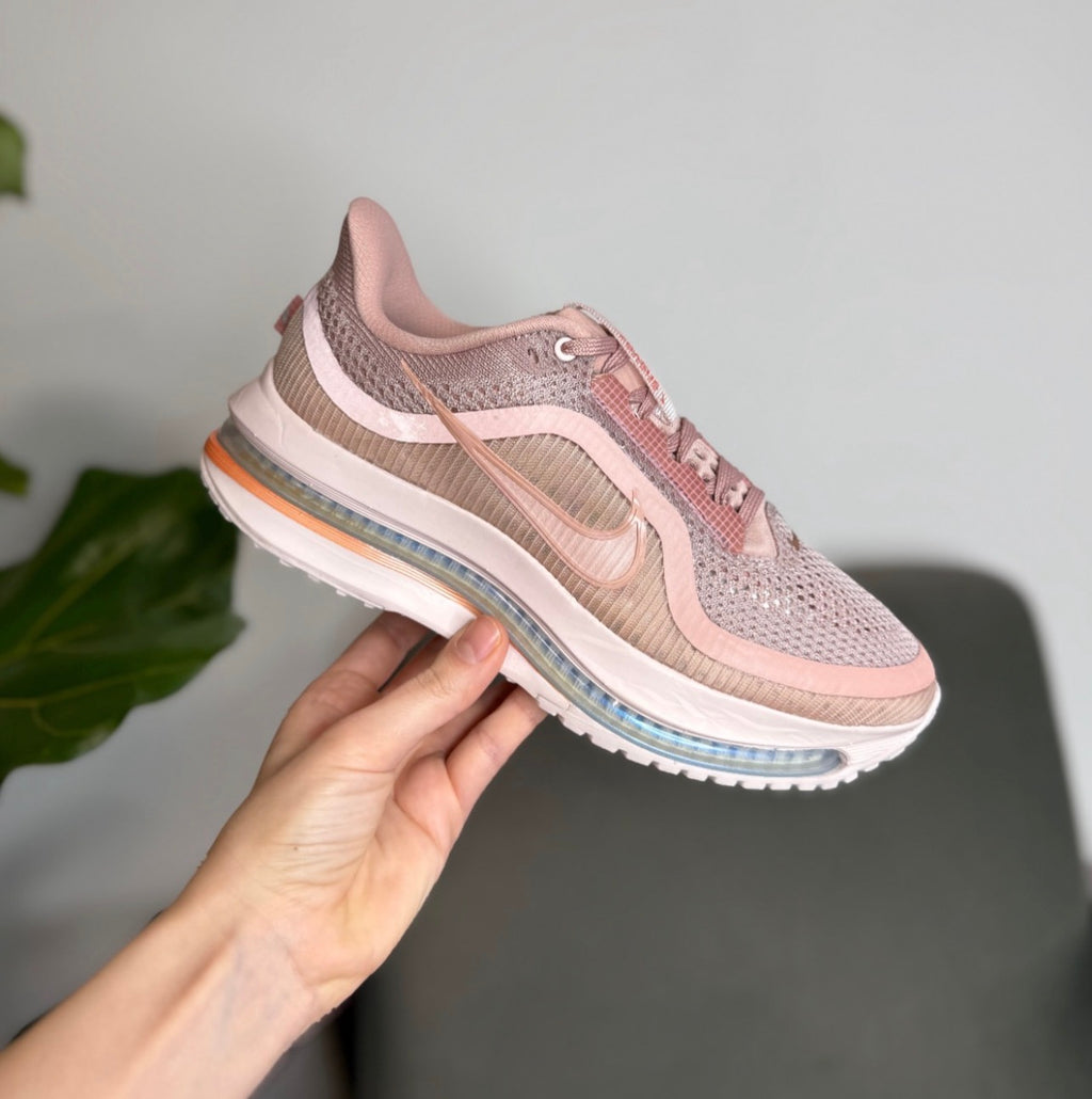 Nike Pegasus Premium