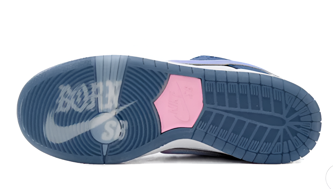 Dunk Low SB Born x Raised