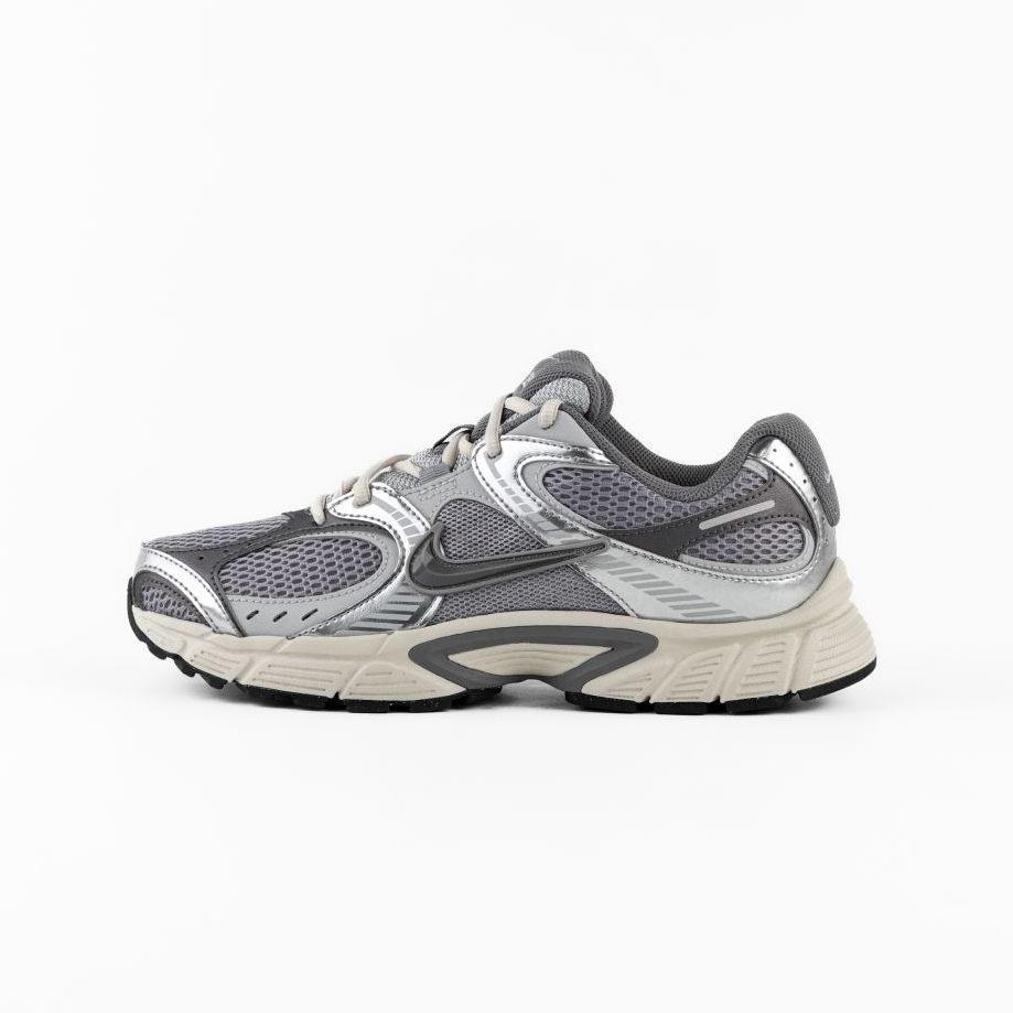 Nike V5 RNR Cement Grey