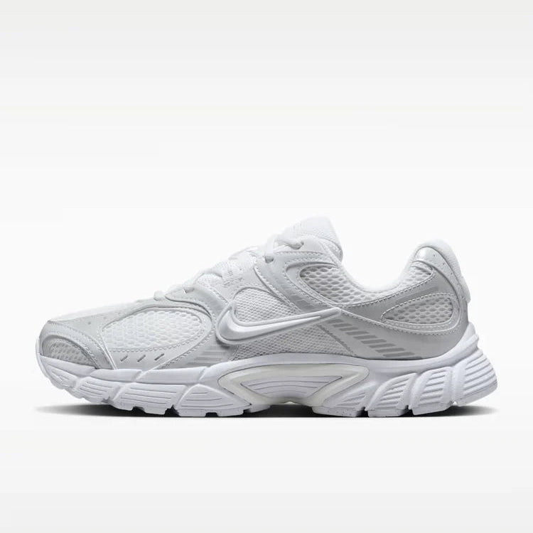 NIKE  V5 RNR