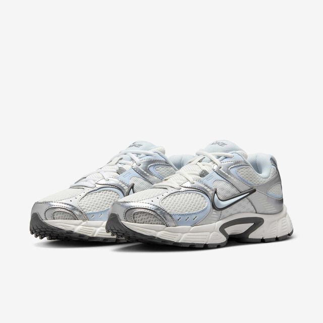 Nike V5 RNR blue tint