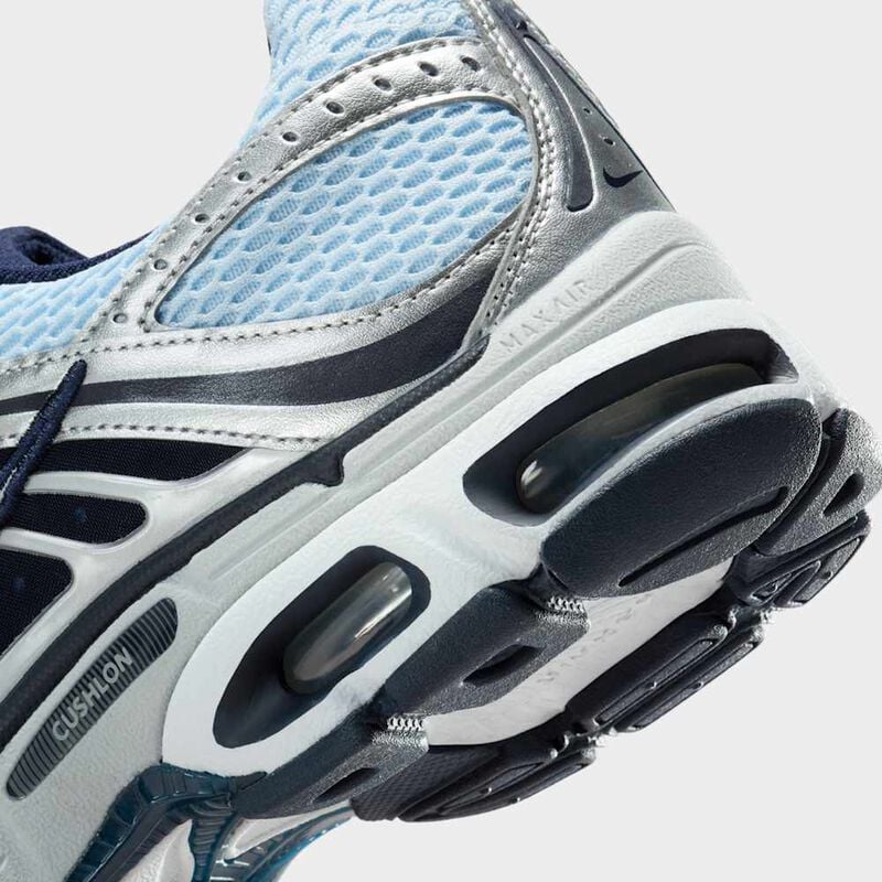 Nike Air Max Moto 2K