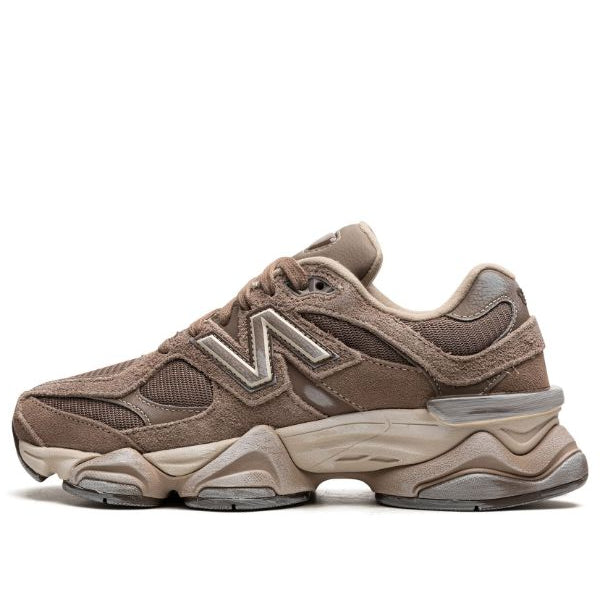 New balance 9060 mushroon Brown