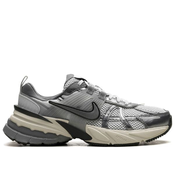 Nike  V2K Run "Platino Puro/Gris Lobo"