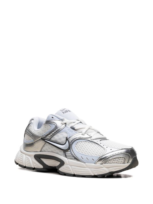 Nike V5 RNR blue tint