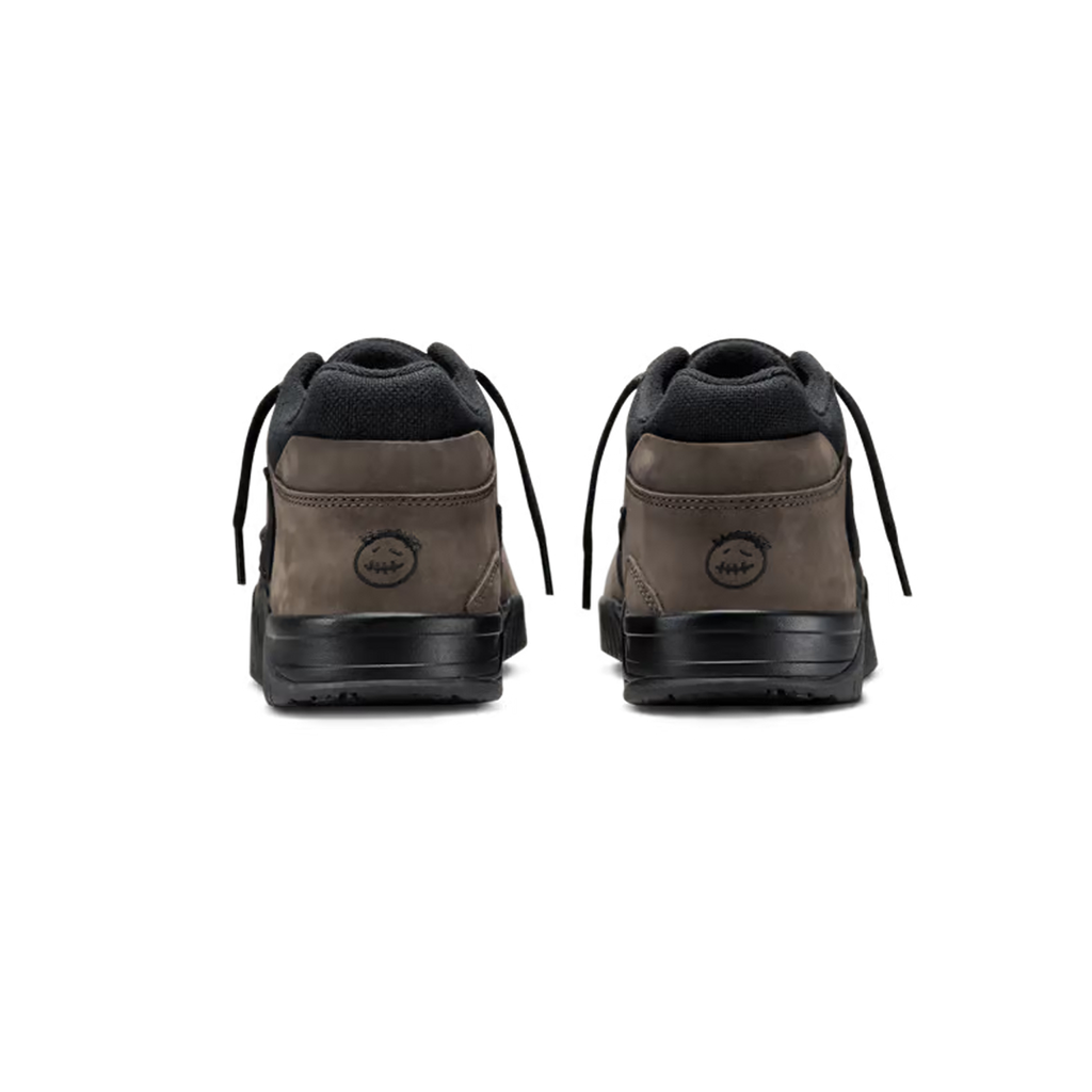 Travis scott x Jordan Jumpman
    Jack “Moca” pk