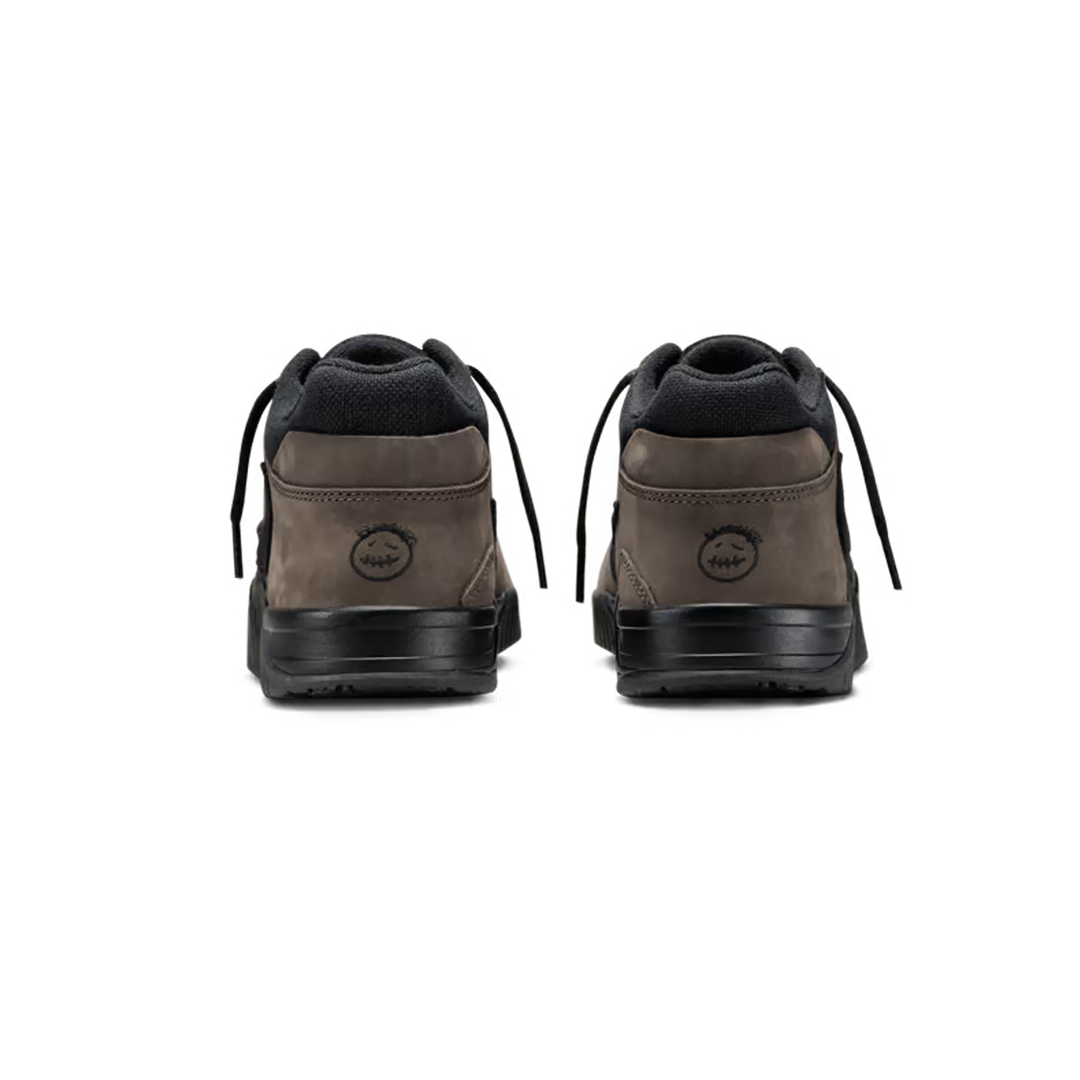 Travis scott x Jordan Jumpman
    Jack “Moca” pk