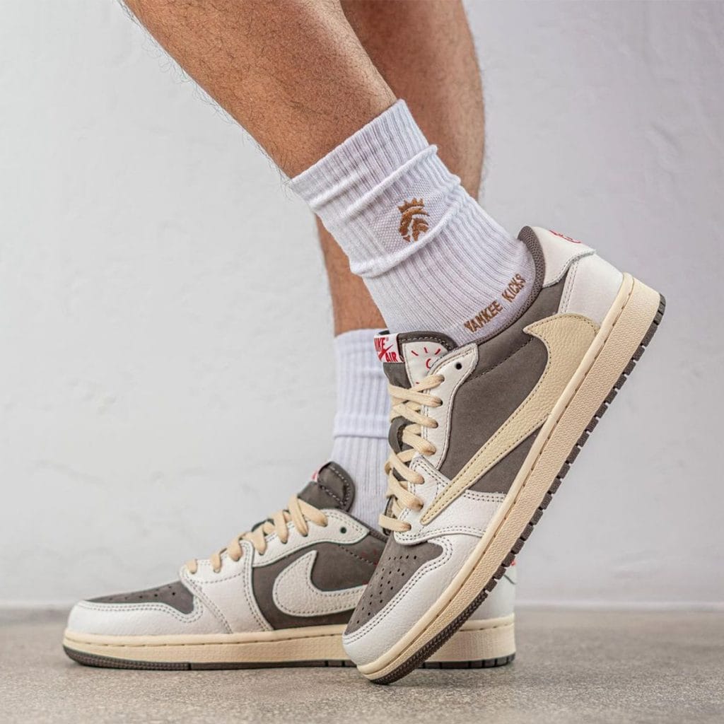 Air Jordan 1 Low x Travis Scott- moca (pk)