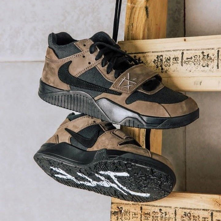 Travis scott x Jordan Jumpman
    Jack “Moca” pk