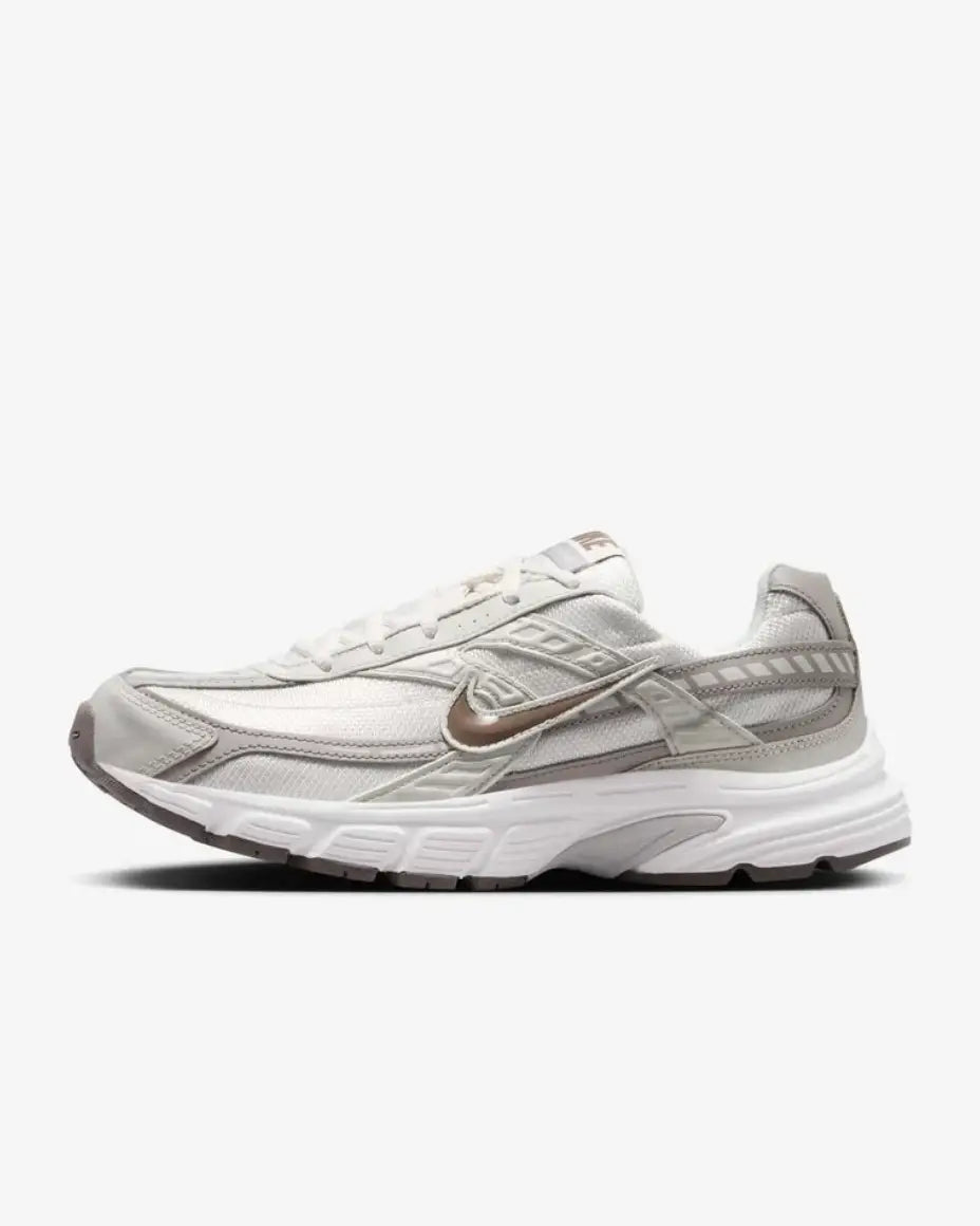 Nike initaitor