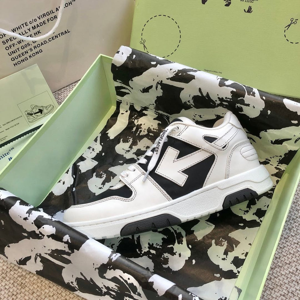 OFF WHITTE -                             OUT OF OFFICE-PK