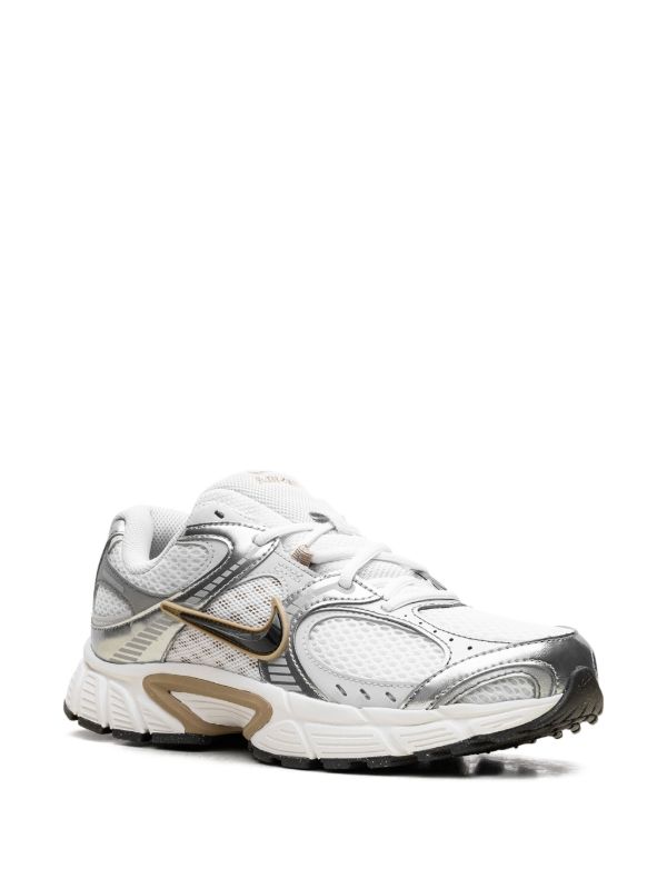 Nike
V5 RNR Parachute Beige/Metallic Pewter