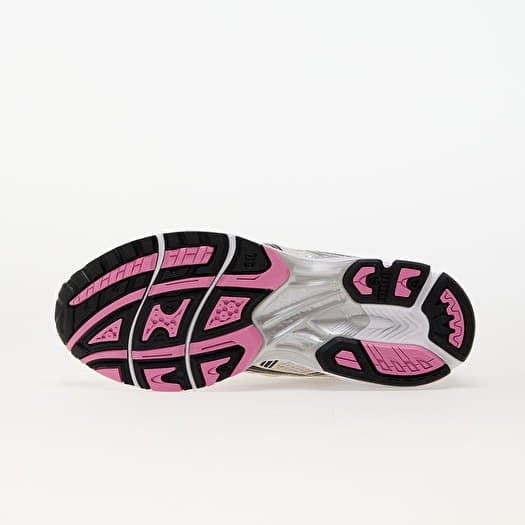 Asics Gel-Kayano 14
Cream/ Sweet Pink