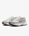 Nike initaitor