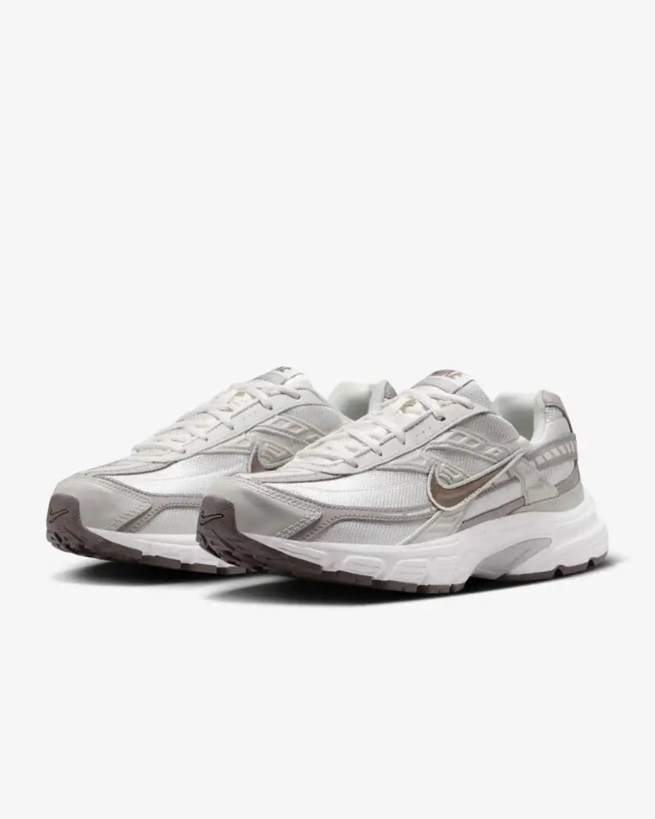 Nike initaitor