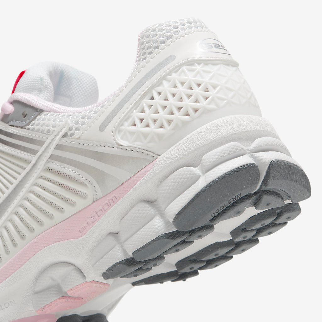 Nike Zoom Vomero 5. pink