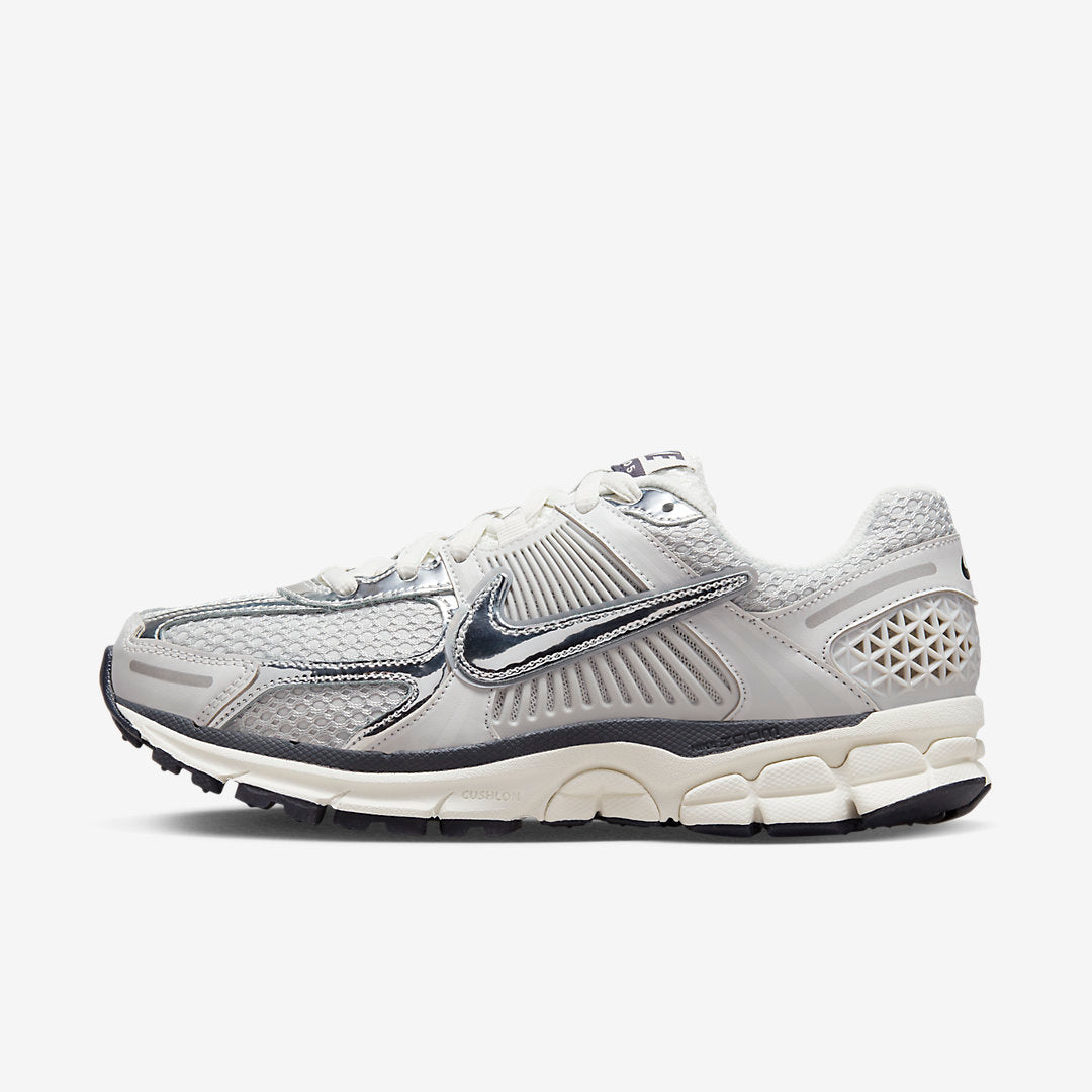 Nike Zoom Vomero 5.  WMNS “Photon Dust” Restock