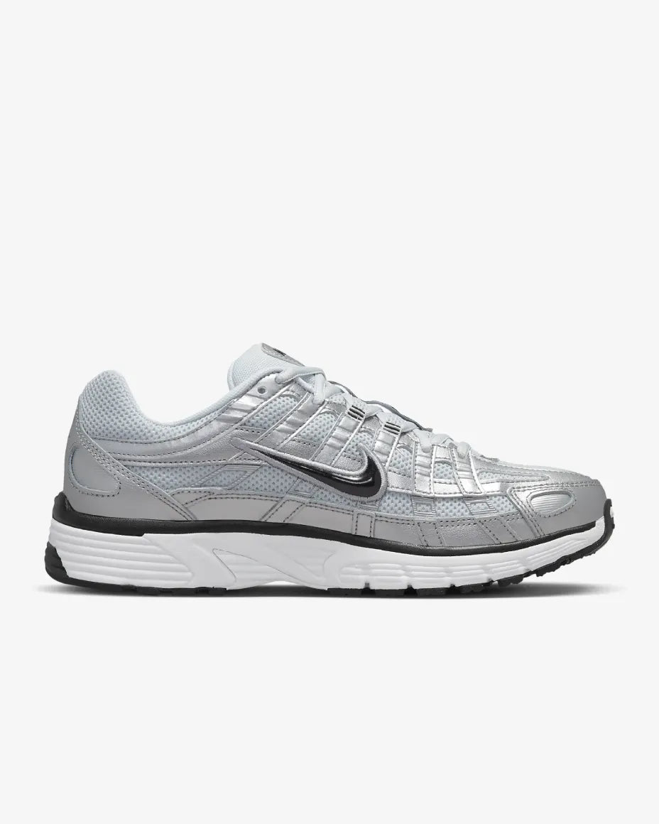 NIKE P6000
