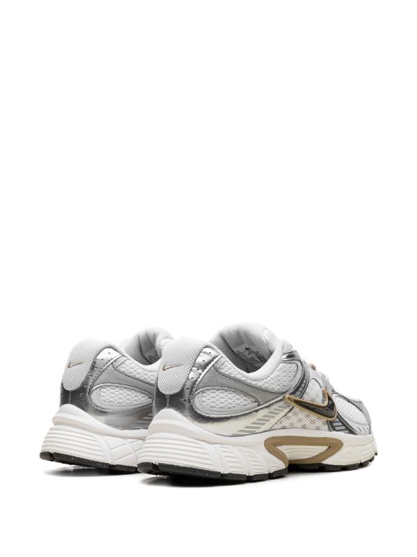 Nike
V5 RNR Parachute Beige/Metallic Pewter