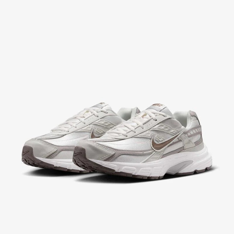 NIKE INITIATOR