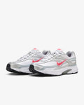 Nike initaitor  (white/ pink)